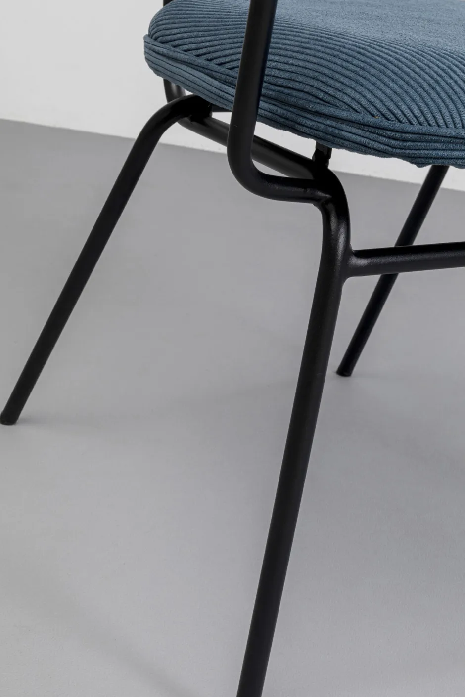 KARE Armlehnstuhl Viola Blau