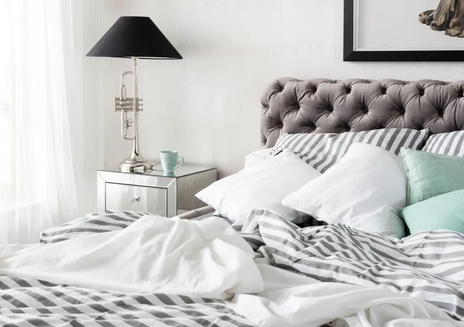 KARE Bett Desire Velvet Silbergrau 160x200 cm