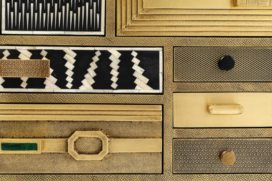 KARE Highboard Chalet Gold 13 Schübe