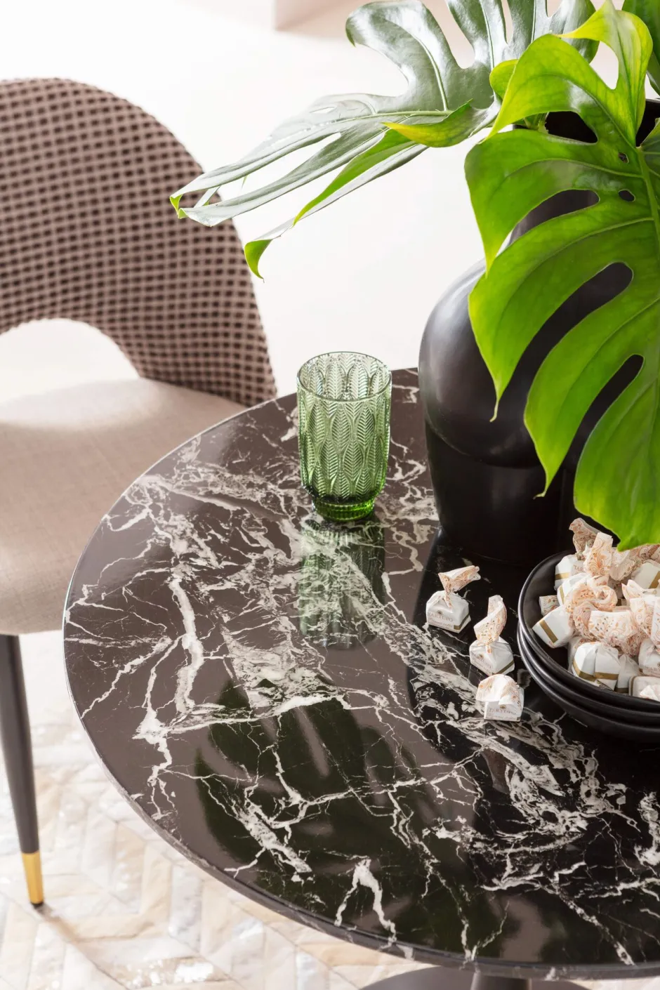KARE Tisch Schickeria Marmor Schwarz 80cm