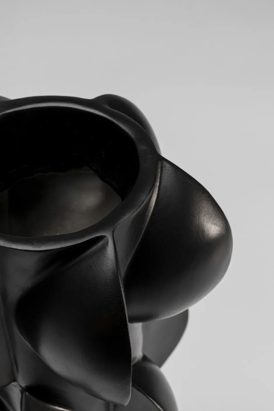 KARE Vase Viento Schwarz 35cm